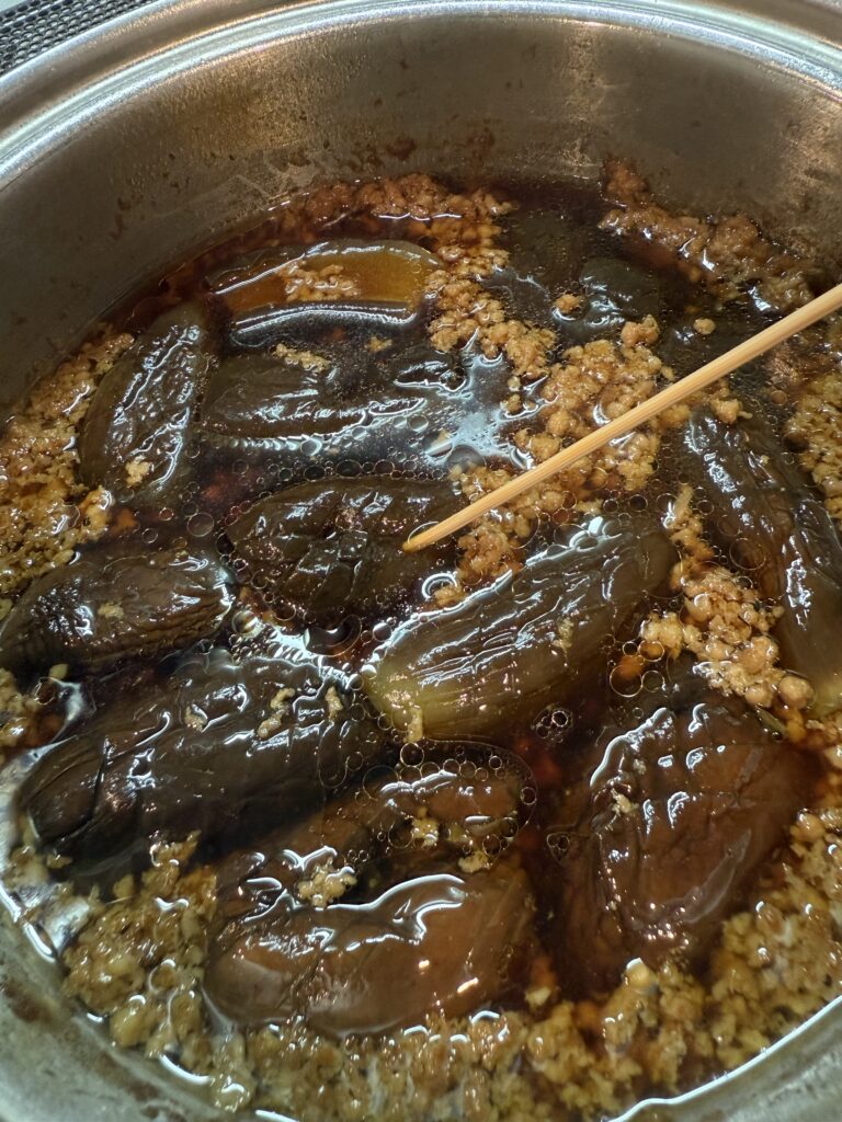 なすとひき肉の煮もの