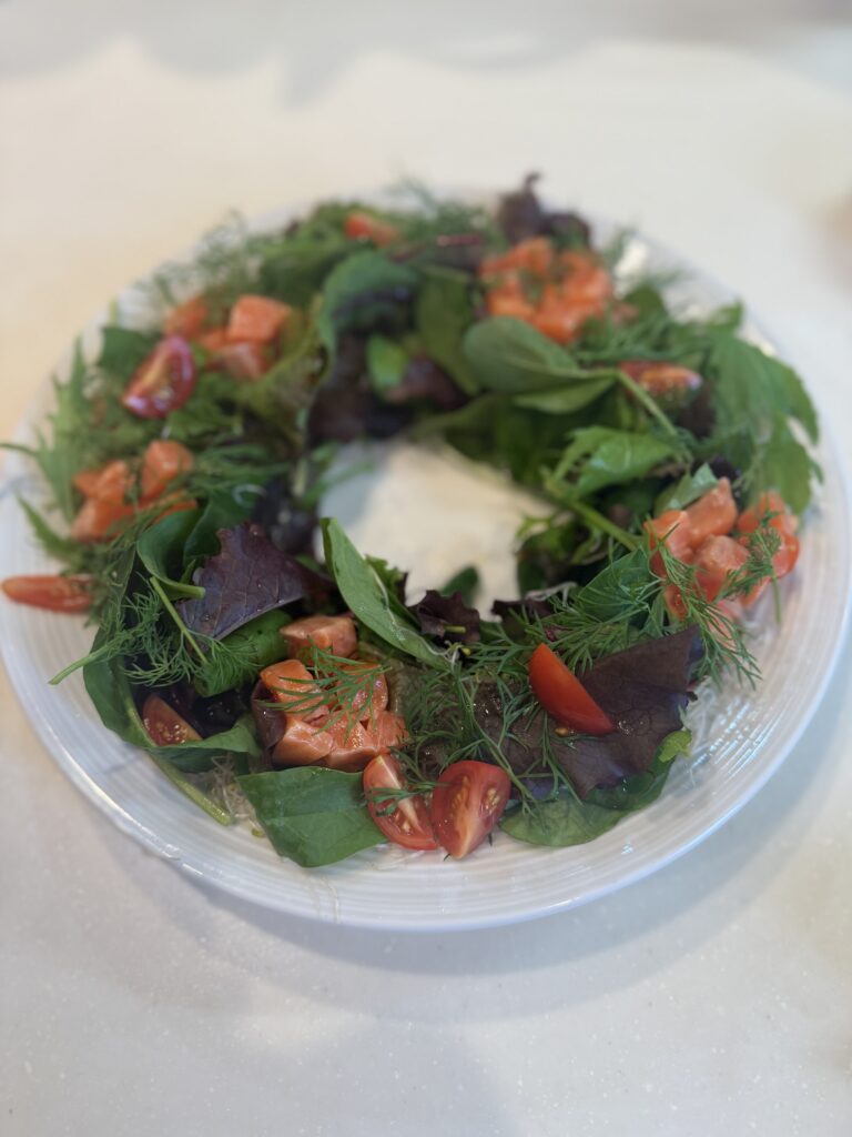 サーモンのリースサラダ