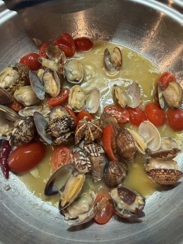 あさりとミニトマト